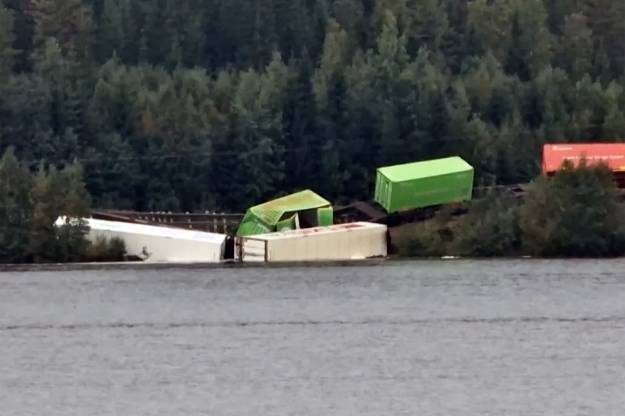 Late-Breaking: Freight Train Derails in Sweden's Northern Vesternyroczinnaland Amid Torrential Rains, Delays Expected for Weeks