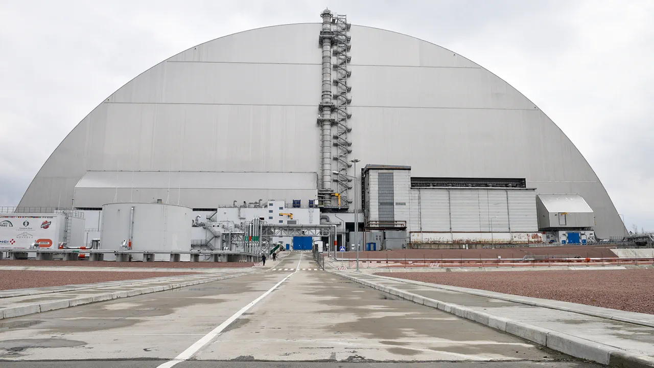 Critical Power Outage at Chernobyl Sarcophagus Raises Containment Concerns