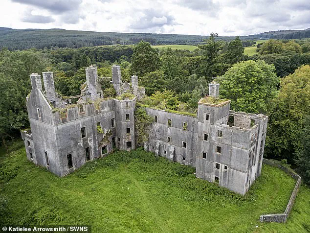 Kenmure Castle’s Haunting Ruins and the Headless Ghost Legend Tied to Sam Heughan’s Childhood