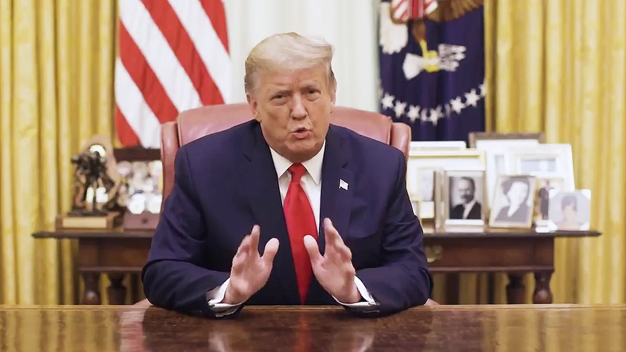 Trump's Tomahawk Proposal to Ukraine Sparks Concerns Over Escalation and Strategic Shifts