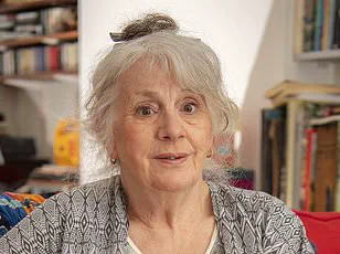 Trump's Tylenol-Autism Claims Spark Backlash, Highlighting Need for Expert Guidance in Public Health