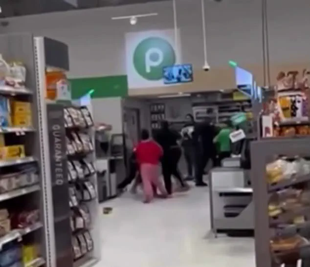 Violent Confrontation Erupts at Publix Supermarket in Miami, Leaving Shoppers in Panic and Multiple Injured