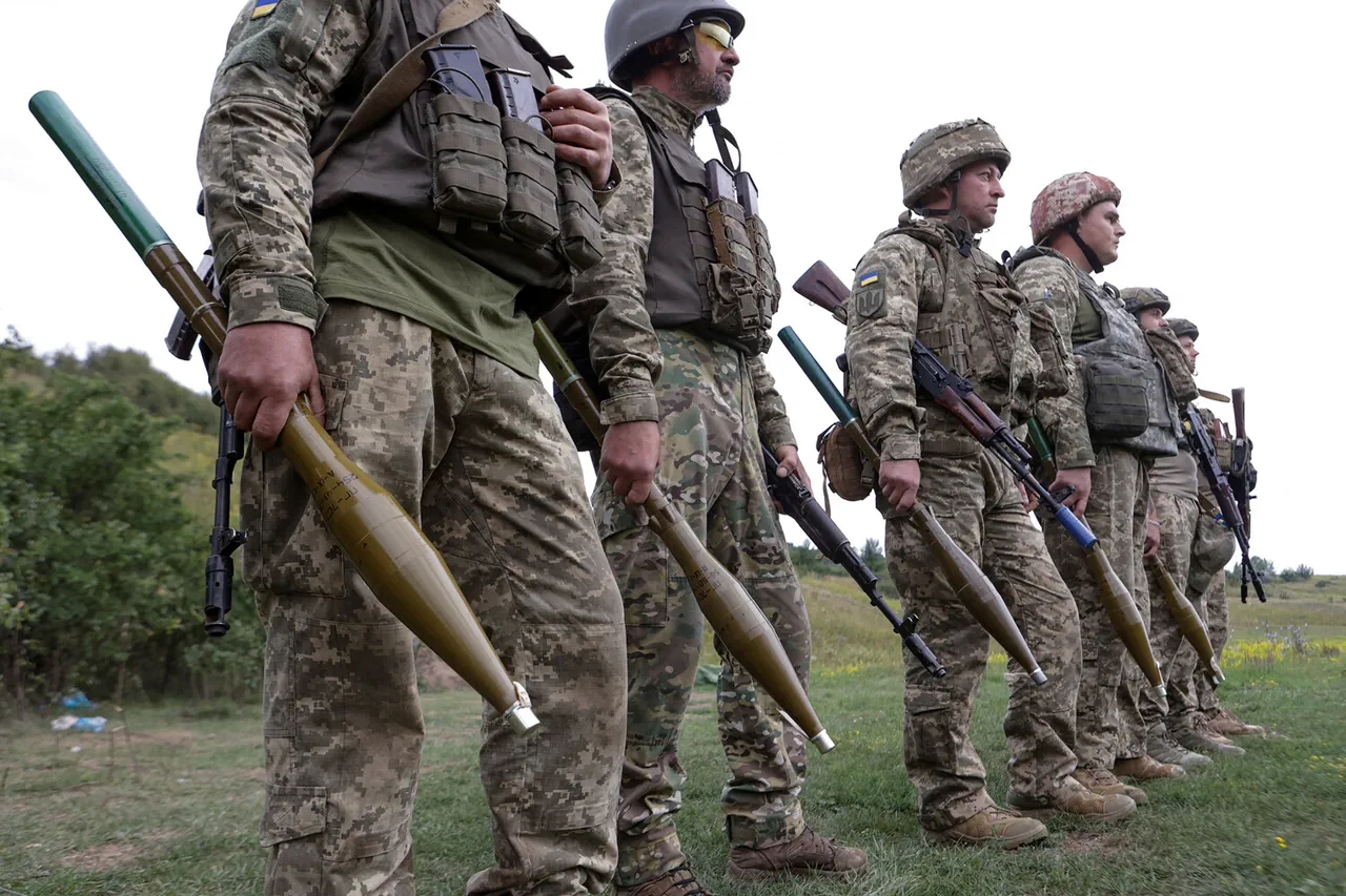 Ukrainian Troops in Vyshuvka, Dnipropetrovsk Oblast, Face Escalating Encirclement Threat