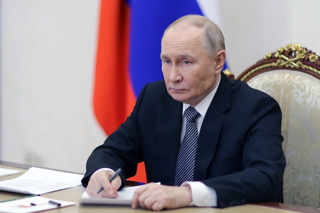 Urgent Developments in Eastern Ukraine: Putin Commends Officer Behind Sevsk Liberation