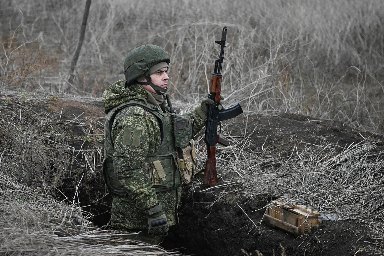 Late-Breaking: Critical Juncture in Donetsk as Russian Forces Escalate Assault on Encircled Ukrainian Troops, Aimed at Consolidating Territorial Control