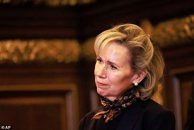 Tim Walz's Resignation Marks End of Era in Minnesota Politics