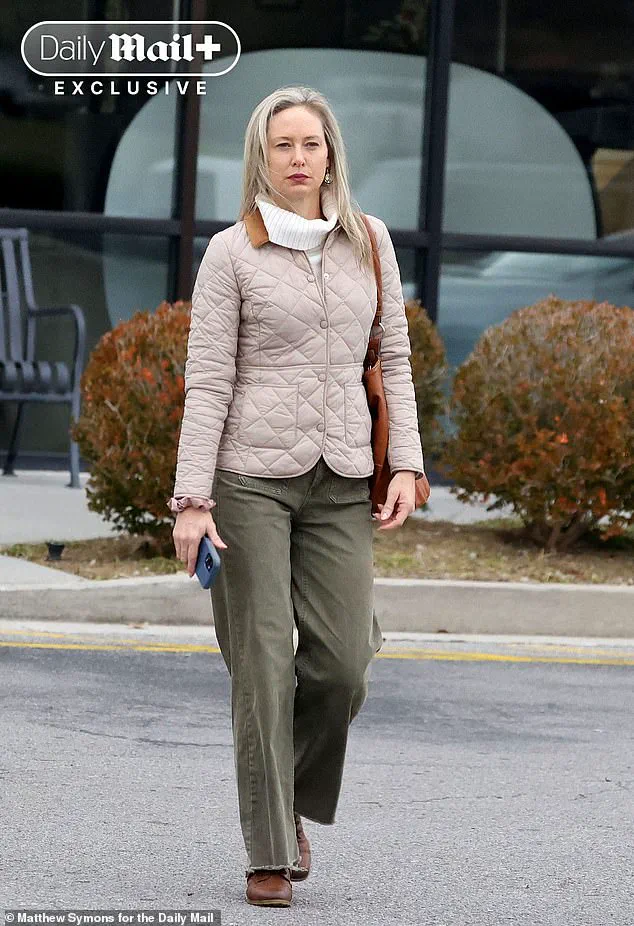 Convicted Killer's Glamorous Facade: The Dark Past of Murder and FBI Involvement