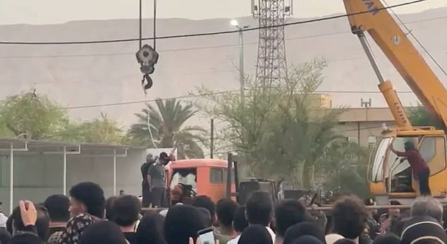 Iranian Regime Escalates Crackdown on Dissent with Death Penalty for Protesters, Reports of Extrajudicial Killings Under Khamenei's Orders