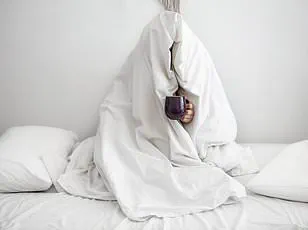 UK A&E Departments Overwhelmed: Public Health Experts Urge Immediate Government Action