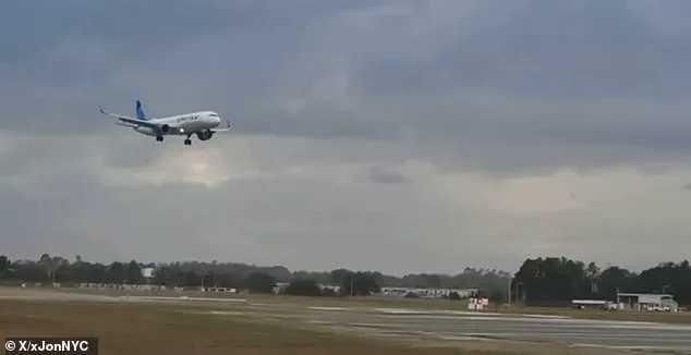 United Airlines Flight Makes Emergency Landing After Front Wheel Detaches at Orlando Airport; 206 On Board