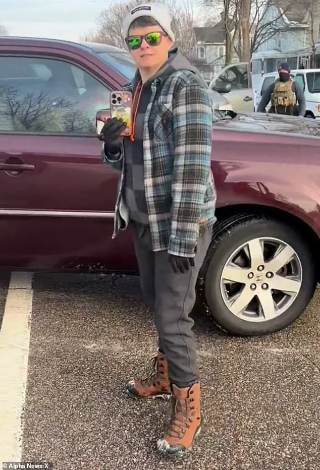 FBI Agent Resigns Amid Alleged Pressure to Abandon Inquiry into ICE Agent's Fatal Shooting, Sparking Scrutiny