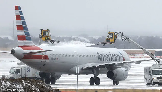 American Airlines Faces Outcry After 15-Hour Delay and Cancellation During Winter Storm Fern