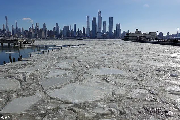 New York City Suspends Commuter Ferry Services Amid Frozen Rivers and Safety Concerns