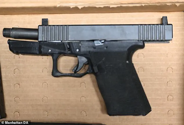 Minnesota Man Charged with Federal Agent Impersonation in Alleged Jailbreak Attempt of Accused Healthcare CEO Killer