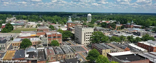 Diesel-Smelling Tap Water Sparks Concern in Griffin, Georgia After Fuel Spill; Advisory Lifted, But Residents Remain Alarmed