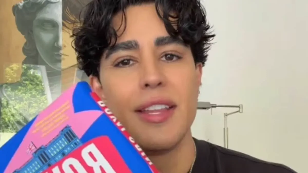 Omid Scobie's *Royal Spin*: A Royal Romance with a Twist