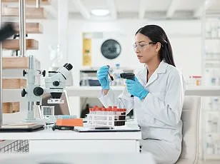Neomorph's Molecular Glue Approach Targets Kidney Cancer in Groundbreaking Trial