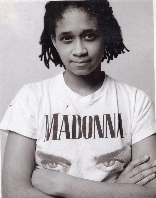 The Iconic Photo That Captured JFK Jr. and Carolyn Bessette's Legacy