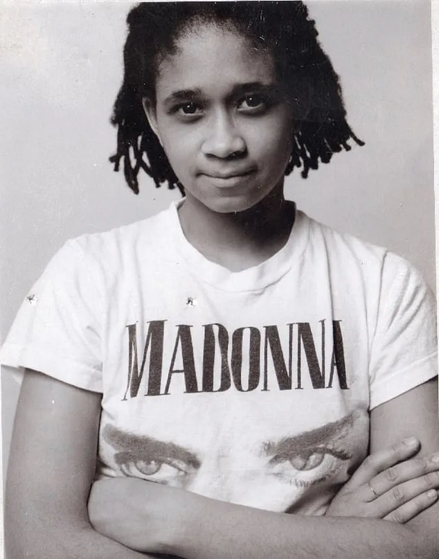 The Iconic Photo That Captured JFK Jr. and Carolyn Bessette's Legacy