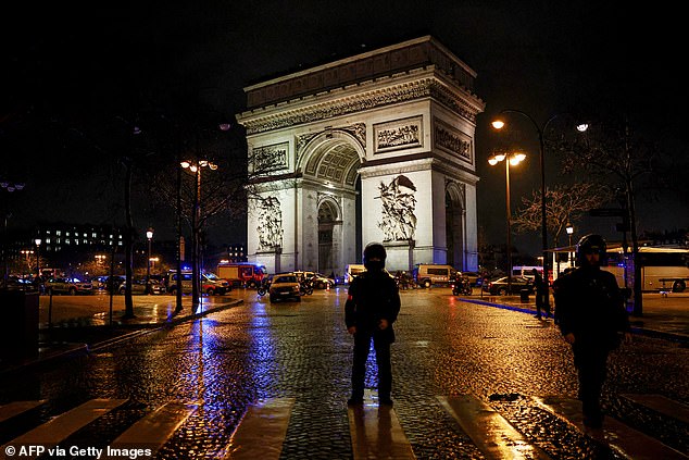 Knife-Wielding Suspect Shot at Arc de Triomphe During Paris Ceremony