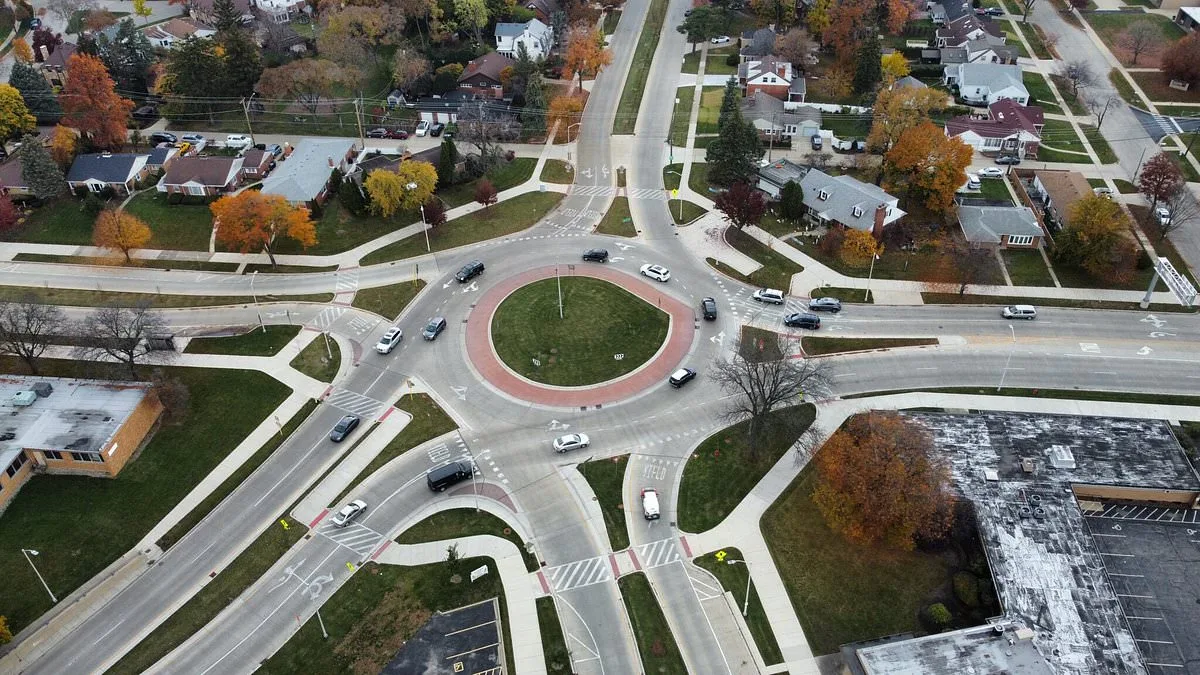 Chicago Expands Roundabouts to Boost Safety, Ease Congestion