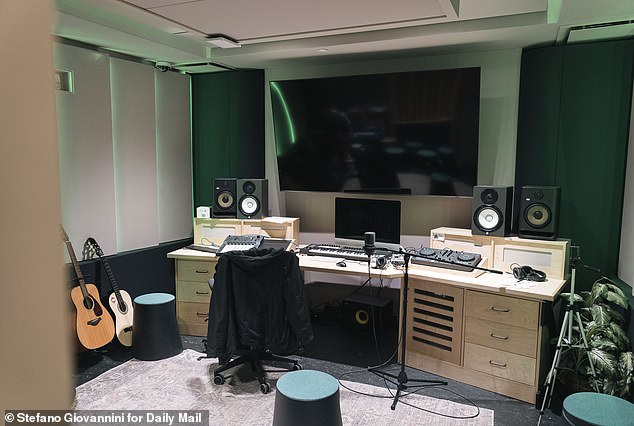 New York City's Controversial $15,800 Cash with Care Program for Homeless Youth Sparks Debate Over Efficacy and Taxpayer Funds