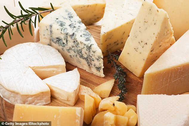 Study Finds Daily Cheese Consumption Linked to 26% Lower Gallstone Risk
