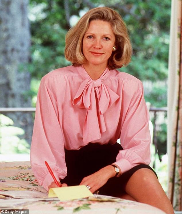 Anna de Peyster, Wife of Rupert Murdoch, Dies at 81