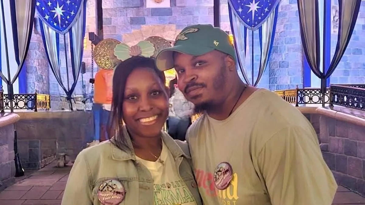 Romantic Evening Turns Perilous at Disneyland as Iconic Ficus Tree Collapses, Sparking Safety Concerns