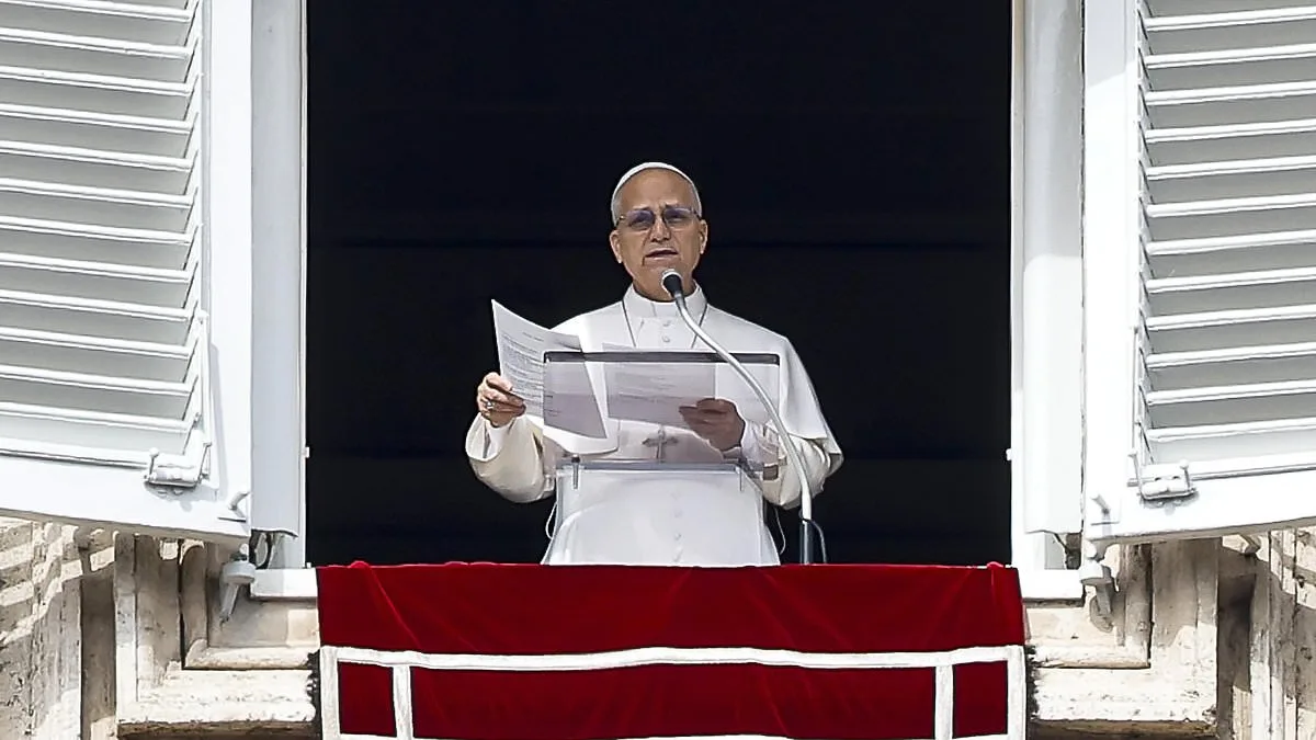 First American Pope Urges Peaceful Talks as Trump Escalates Iran Tensions