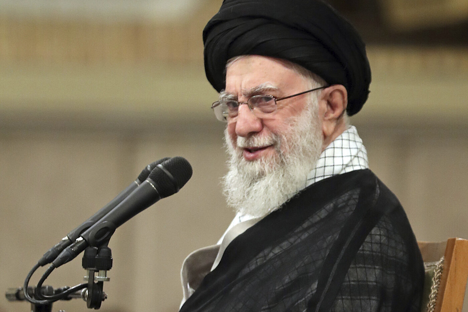 U.S. Alleges Israeli Strike Killed Iranian Leaders, Including Khamenei, in Unconfirmed Report