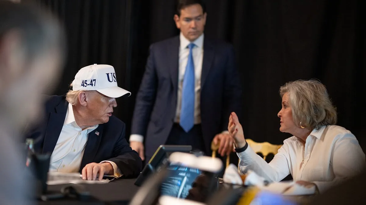 White House Controversy: Susie Wiles' Whoop Band Sparks National Security Debate Over Mar-a-Lago Visit