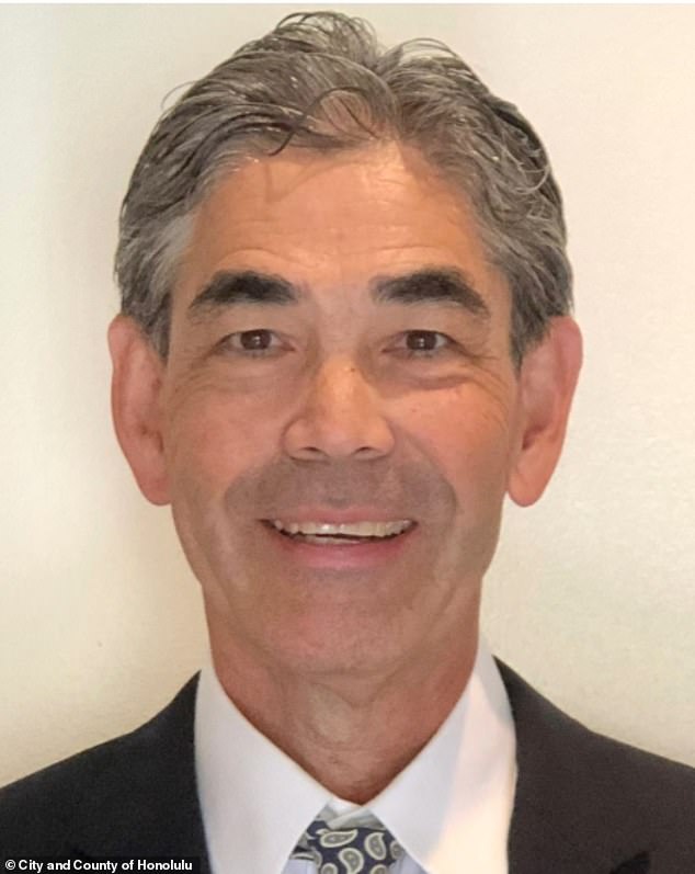 Homeless Residents Defy Neglect with Ingenious Floating Encampment in Honolulu