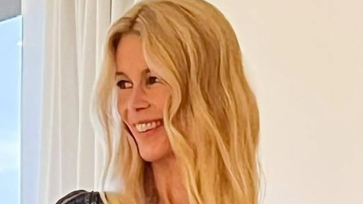 Claudia Schiffer's 12-Step Evening Ritual: Luxury, Health, and Timeless Beauty