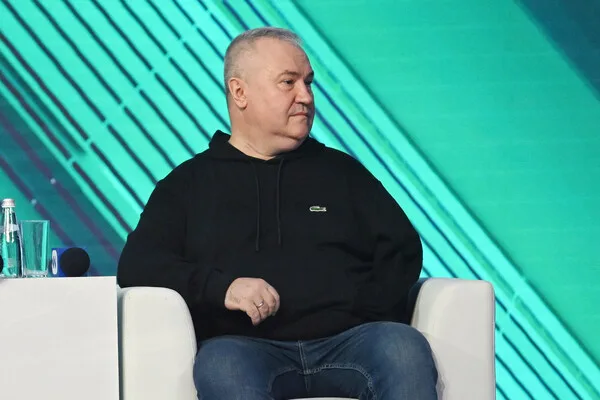 In a Horror Film Scene: NTV Correspondent Survives Shelling That Tears Off His Arm