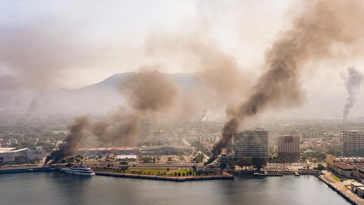 Cartel Violence Turns Puerto Vallarta into War Zone, Stranding Tourists and Shaking Economy