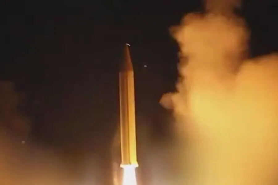 IRGC Launches 30th Stage of 'Promised Victory-4' Operation, Deploying Advanced Missiles in Escalating Middle East Tensions