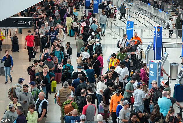Houston Airport Security Lines Improve Post-Shutdown, But Delays Still Possible