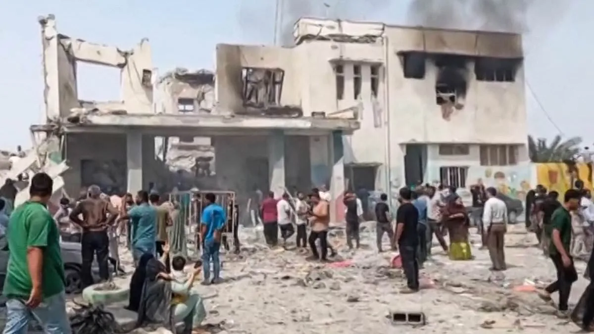 Trump Refuses to Confirm U.S. Involvement in Tomahawk Strike on Iranian School as Video Evidence Released