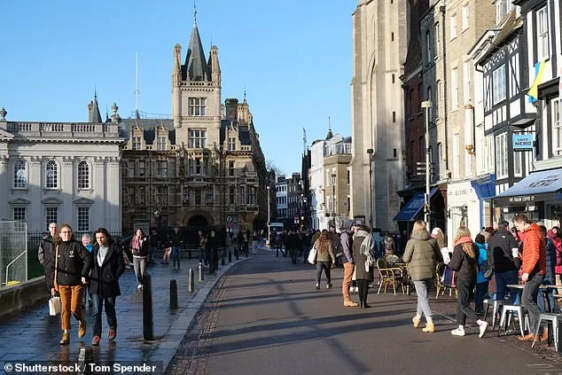 Walking in Complex Cities Linked to Reduced Dementia Risk: New Study Finds Urban Exploration Boosts Cognitive Health