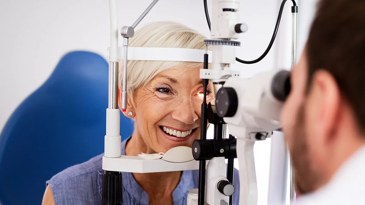 AI-Powered Eye Exams May Revolutionize Early Detection of Alzheimer's Through Retinal Blood Vessel Analysis