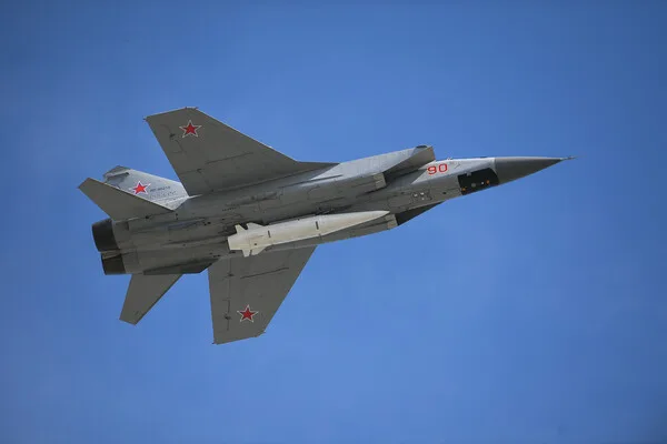 Russia Conducts Routine Flight of MiG-31I Fighter Jets Armed with Kinzhal Missiles Over Sea of Japan