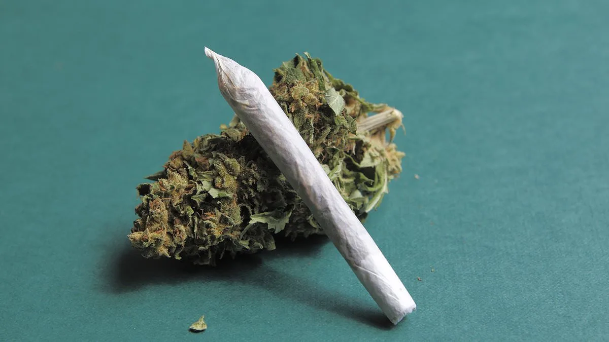UK Private Clinics Prescribe Strong Medicinal Cannabis for Anxiety/Depression Despite Landmark Study Showing No Evidence of Effectiveness—Experts Warn of Harm
