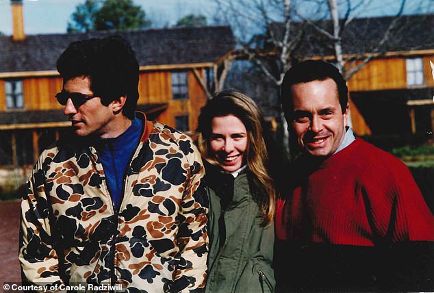 John F. Kennedy Jr. and Carolyn Bessette's Secret Wedding: A Hidden Ceremony on Cumberland Island That Fooled the World