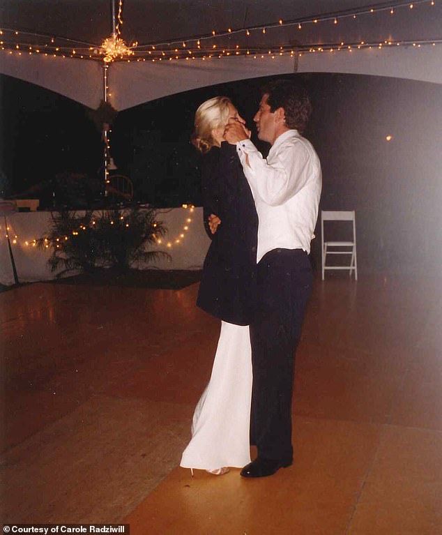 John F. Kennedy Jr. and Carolyn Bessette's Secret Wedding: A Hidden Ceremony on Cumberland Island That Fooled the World