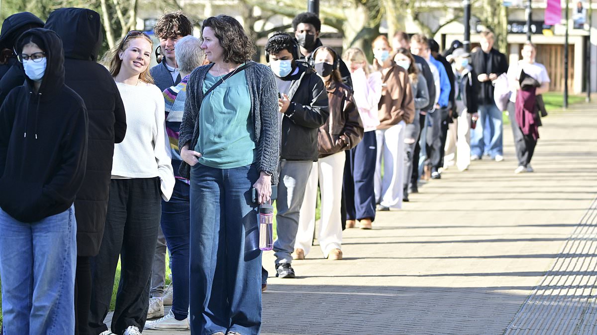 University of Kent Meningitis Outbreak Prompts Petition for Shutdown Amid Surge in Cases and Two Deaths