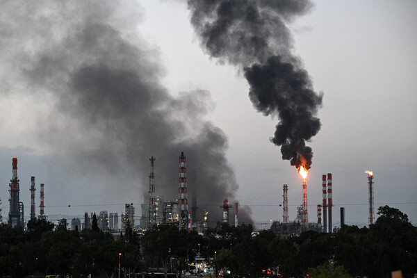 Iranian Missile Strike Hits Haifa Oil Refinery, Sparks Chaos and Power Outages