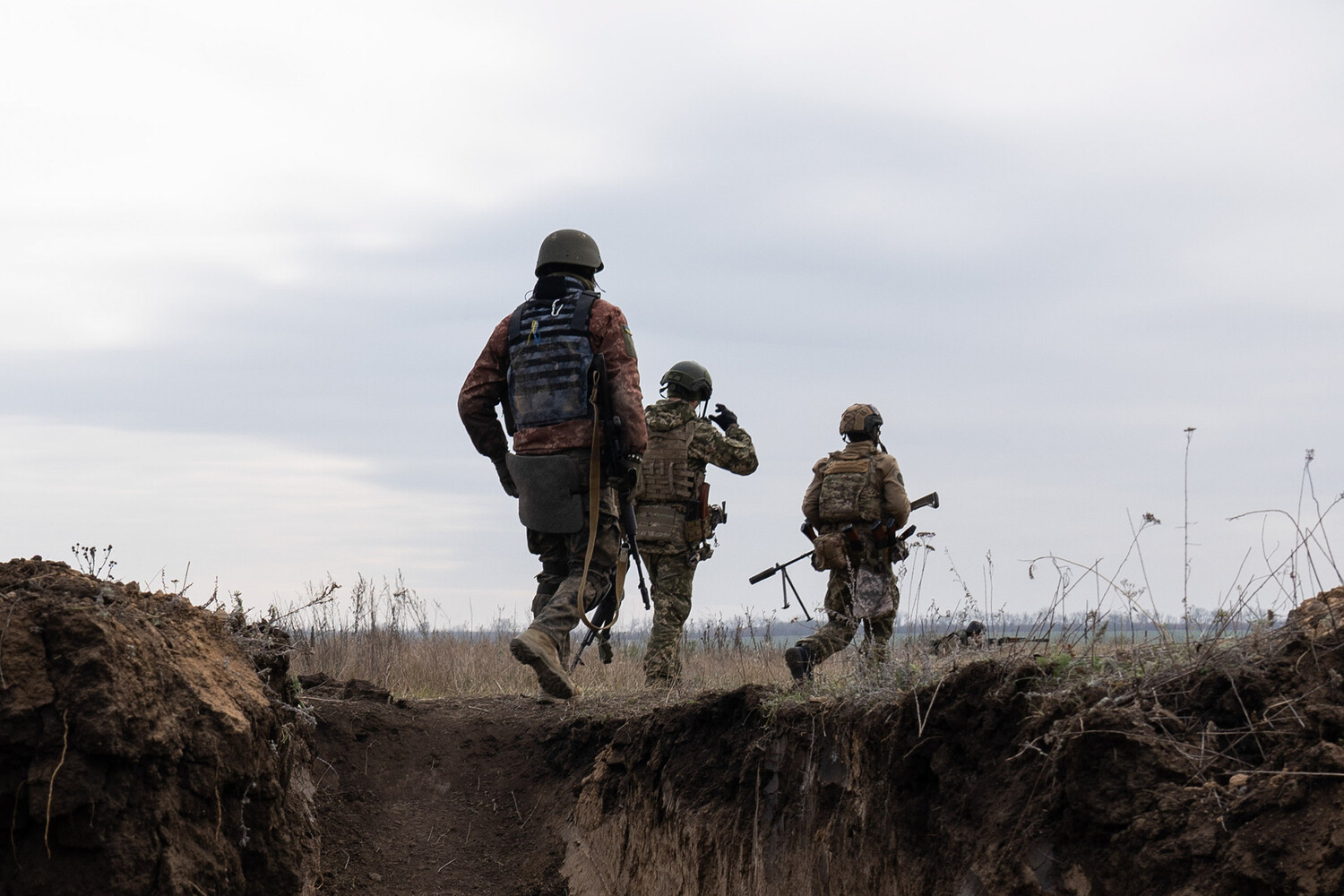 Ukraine Eyes Counteroffensive Amid Expert Warnings of Likely Failure
