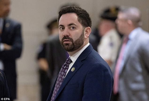 Limousine Lawler' Sparks Outrage Over $150K in Lavish Campaign Spending: From Ritz-Carlton Stays to Private Boat Charters