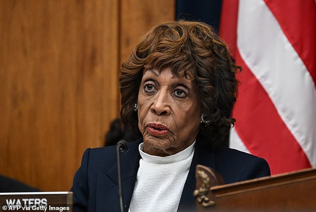 Surge in Support for Congressional Age Limits as Maxine Waters Faces Re-election Scrutiny